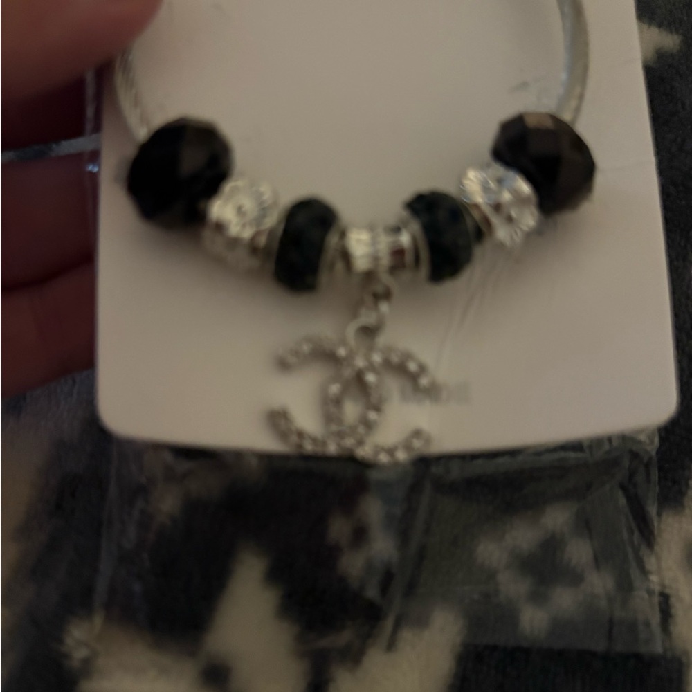 Source Unknown Silver and Black Bracelet - Picture 2 of 5